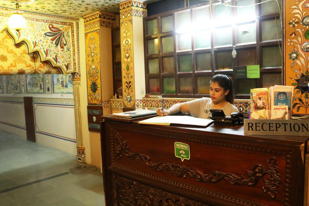 Hotel Vaishnavi Jaipur Exteriör bild