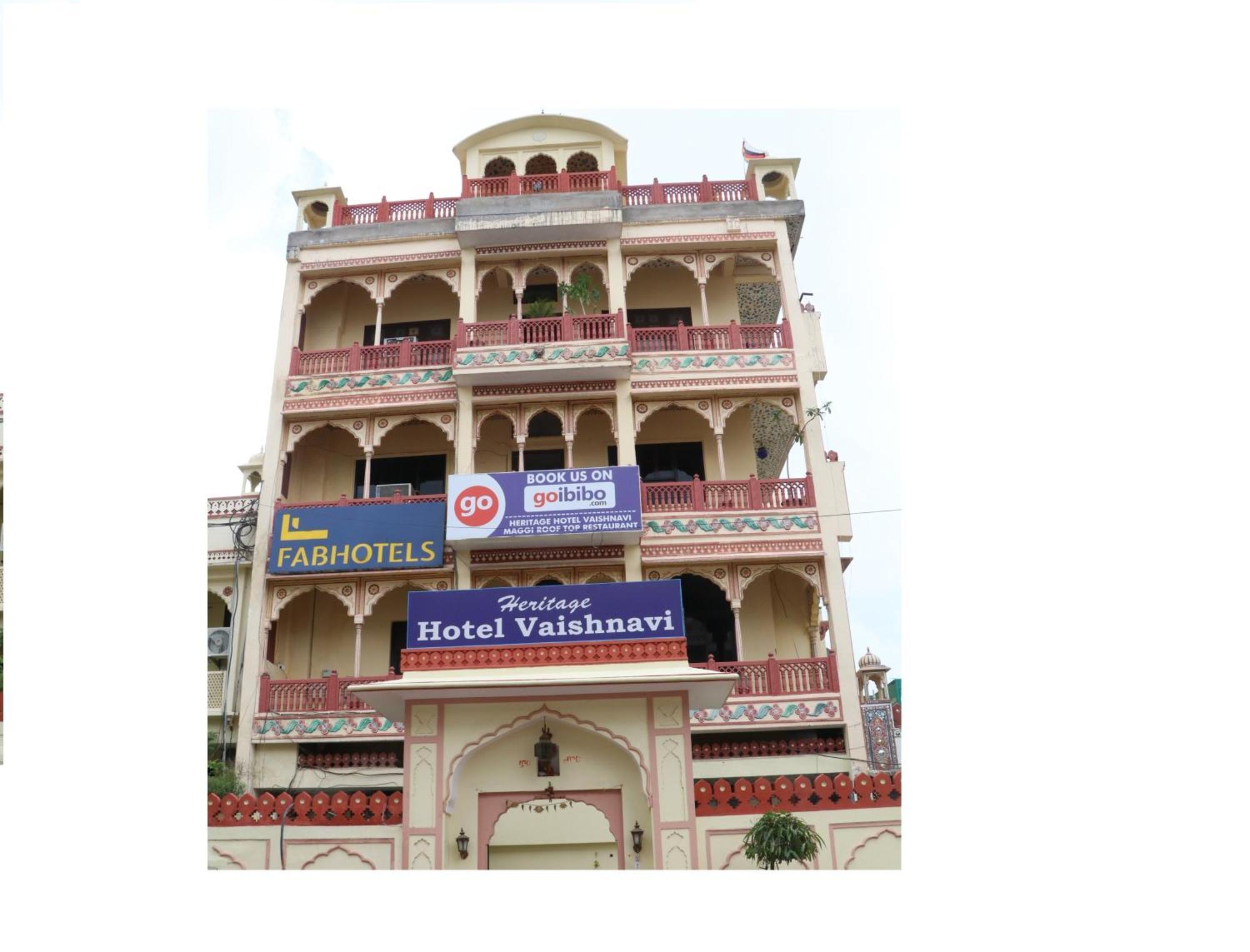 Hotel Vaishnavi Jaipur Exteriör bild